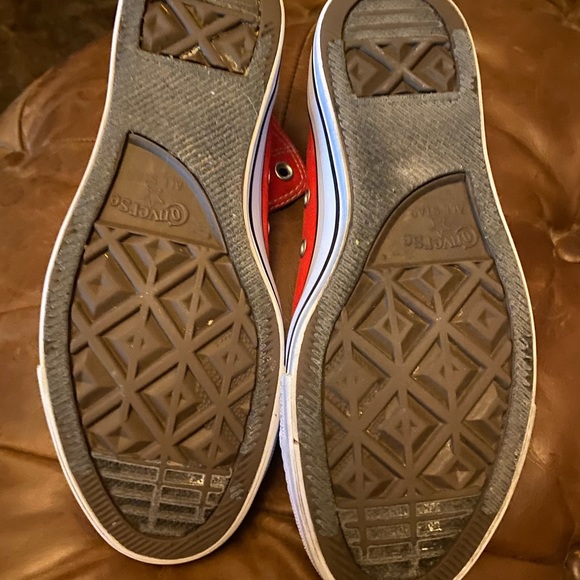 White converse sneakers size 8 - Picture 13 of 15